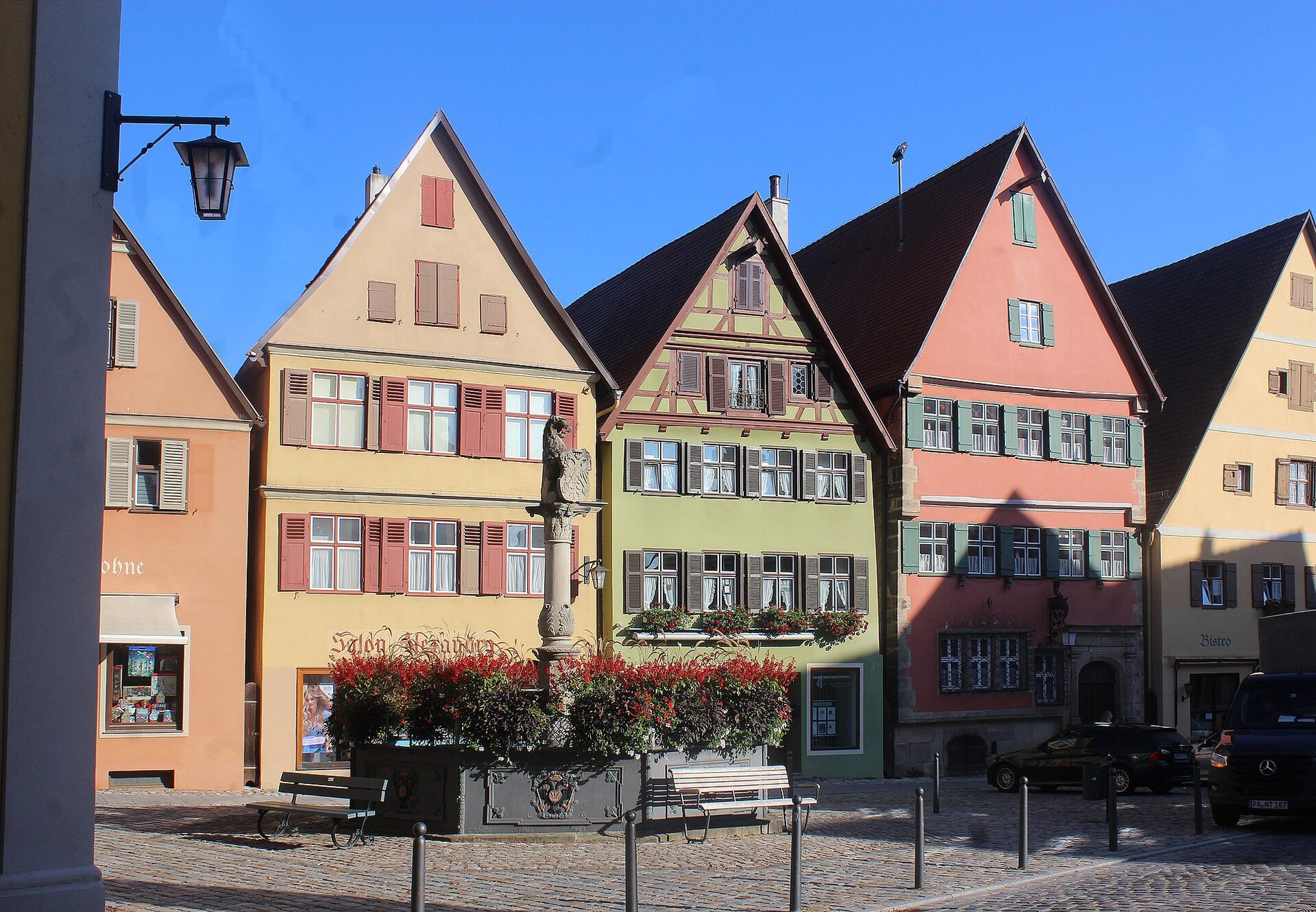 Häuserzeile in Oberfranken – Ralf Scherer Immobilien